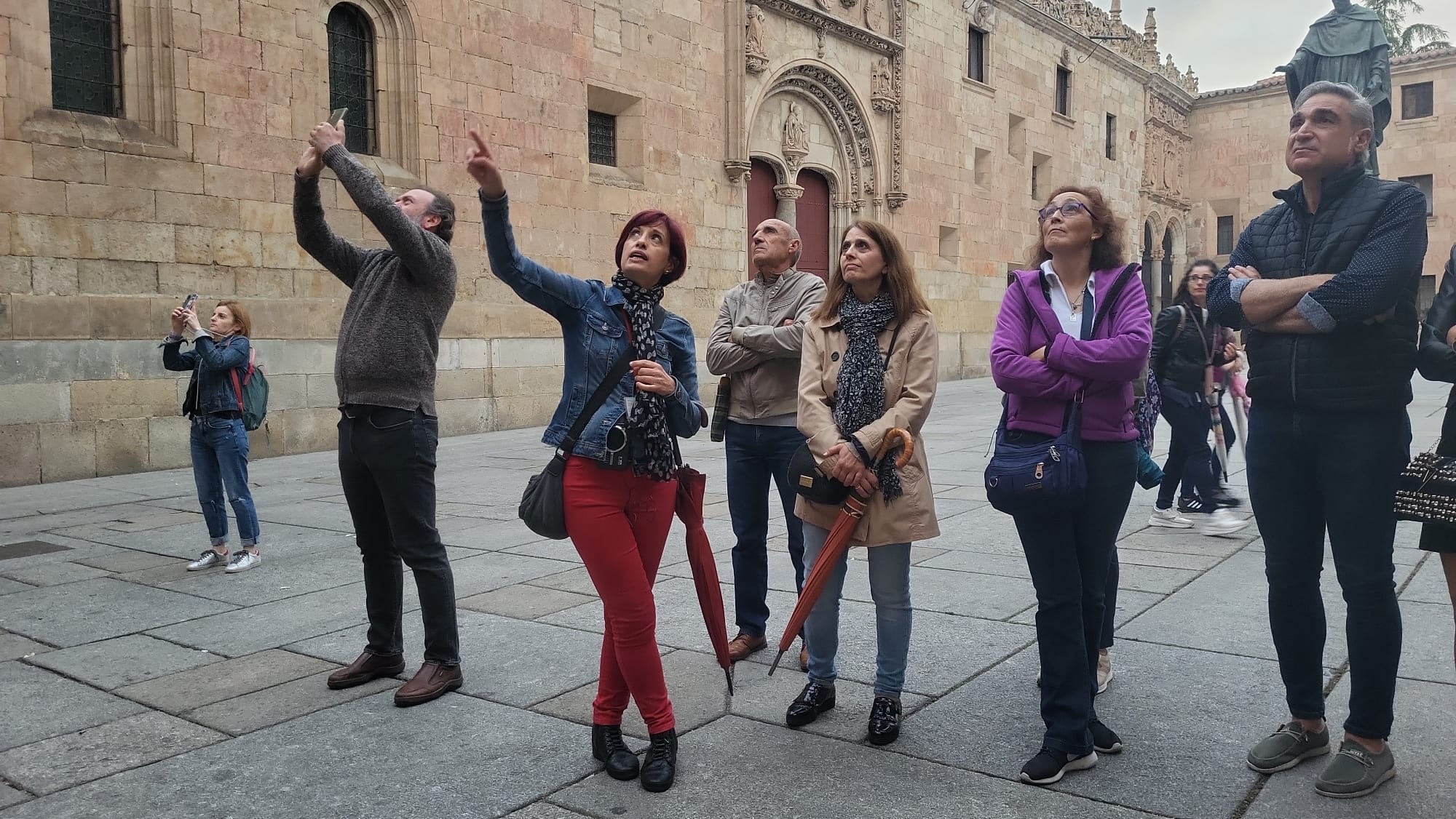 Salamanca es una de las ciudades con más encanto de la geografía española, ofertamos también visitas guiadas por la provincia de Salamanca y las adaptamos a sus necesidades.